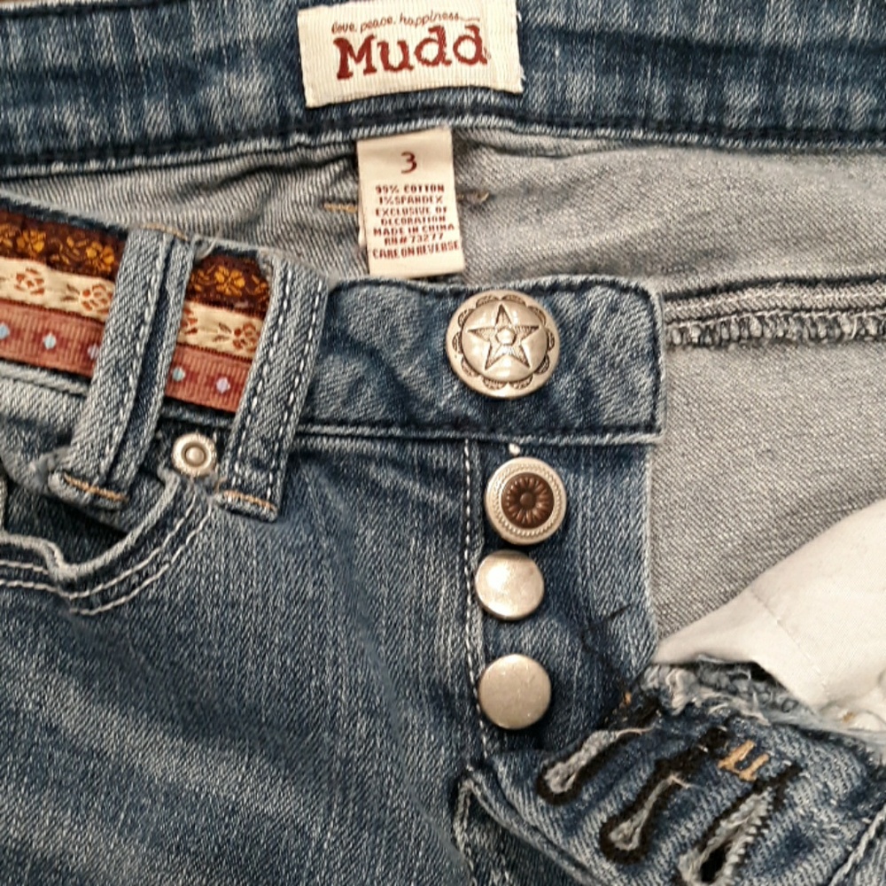 Mudd Distressed Skinny Leg Jeans